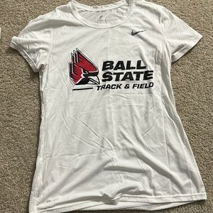 Nike, Size Medium